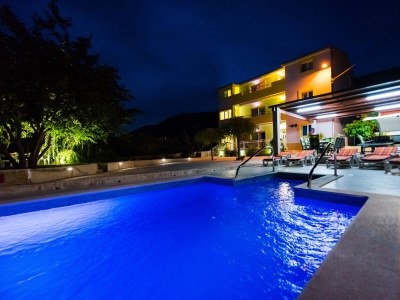 Apartment Three bedroom apartment with balcony and sea view Podstrana, Split A-13393-b - Outdoor photo 4