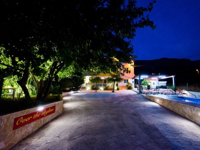 Apartment Three bedroom apartment with balcony and sea view Podstrana, Split A-13393-b - Outdoor photo 9