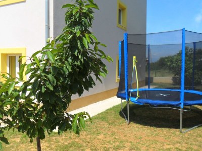 Apartment Three bedroom apartment with balcony and sea view Podstrana, Split A-13393-b - Outdoor photo 11