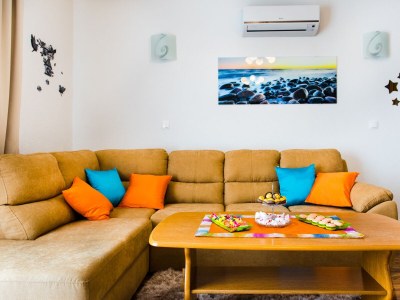 Apartment Three bedroom apartment with balcony and sea view Podstrana, Split A-13393-b - Outdoor photo 15