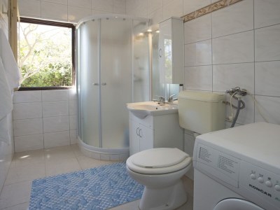 Apartment Two bedroom apartment with terrace and sea view Maslinica, Šolta A-13135-a - Outdoor photo 20