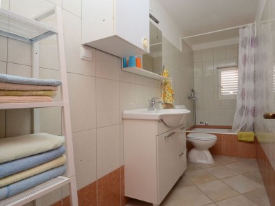 Apartment One bedroom apartment with terrace and sea view Karbuni, Korčula A-13217-c - Outdoor photo 10