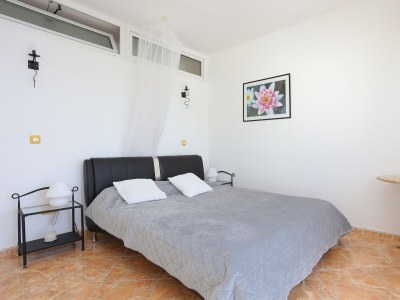 Apartment One bedroom apartment with terrace and sea view Lokva Rogoznica, Omiš A-13226-a - Outdoor photo 19