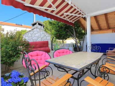 Apartment One bedroom apartment with terrace and sea view Lokva Rogoznica, Omiš A-13226-a - Outdoor photo 25