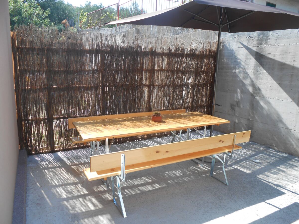 Apartment Two bedroom apartment with terrace and sea view Okrug Gornji, Čiovo A-13859-a - Outdoor photo 4