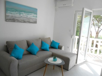 Apartment Two bedroom apartment with terrace and sea view Okrug Gornji, Čiovo A-13859-a - Outdoor photo 9