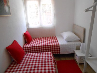 Apartment Two bedroom apartment with terrace and sea view Okrug Gornji, Čiovo A-13859-a - Outdoor photo 18