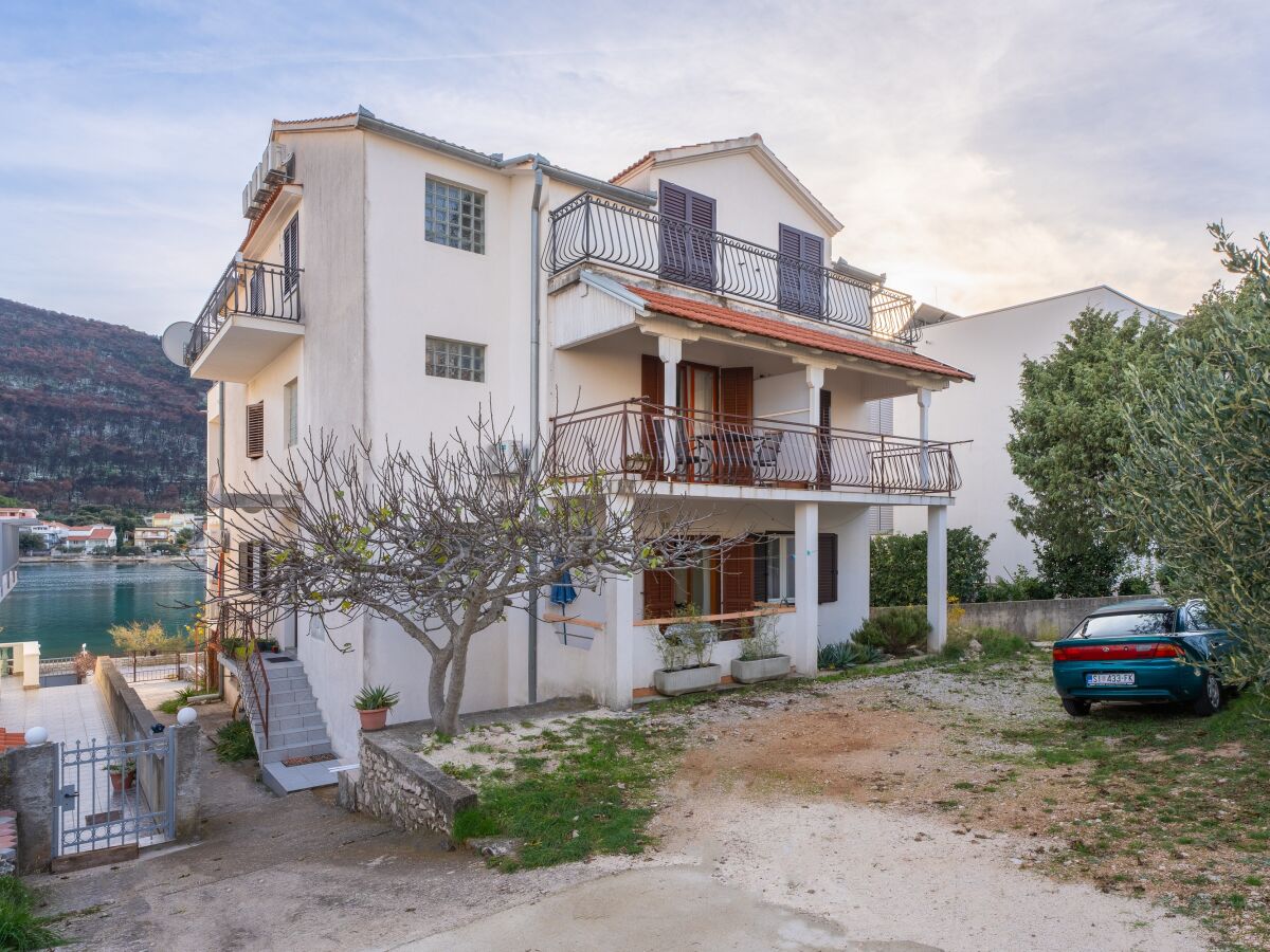 Apartment One bedroom apartment near beach Grebaštica, Šibenik A-13942-b - Outdoor photo 4