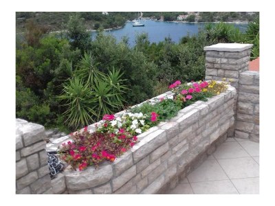 Apartment Two bedroom apartment with terrace and sea view Nečujam, Šolta A-2089-a - Outdoor photo 2