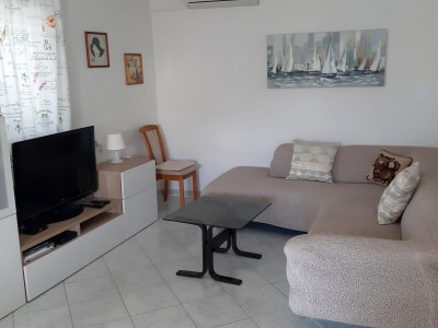 Apartment Two bedroom apartment with terrace and sea view Nečujam, Šolta A-2089-a - Outdoor photo 7