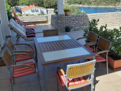 Apartment Two bedroom apartment with terrace and sea view Nečujam, Šolta A-2089-a - Outdoor photo 16