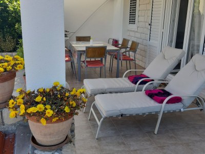 Apartment Two bedroom apartment with terrace and sea view Nečujam, Šolta A-2089-a - Outdoor photo 17