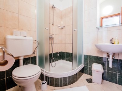 Apartment Three bedroom apartment with terrace and sea view Starigrad, Paklenica A-14113-c - Outdoor photo 25