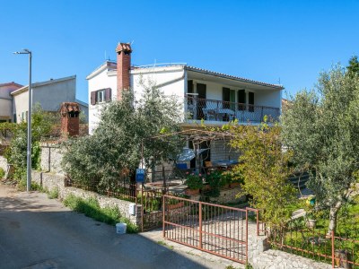 Holiday house Four-bedroom house with terrace Okrug Donji, Čiovo K-2403 - Outdoor photo 2