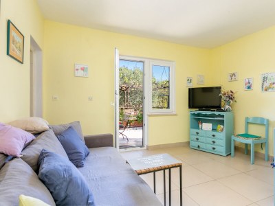 Holiday house Four-bedroom house with terrace Okrug Donji, Čiovo K-2403 - Outdoor photo 26