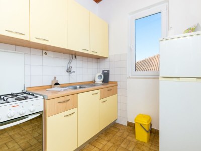 Holiday house Four-bedroom house with terrace Okrug Donji, Čiovo K-2403 - Outdoor photo 38