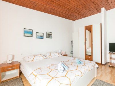 Holiday house Four-bedroom house with terrace Okrug Donji, Čiovo K-2403 - Outdoor photo 49