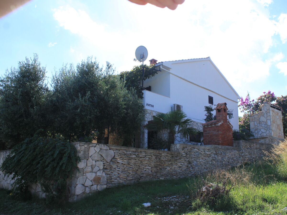 Apartment Two bedroom apartment with terrace and sea view Rukavac, Vis A-2411-a - Outdoor photo 5