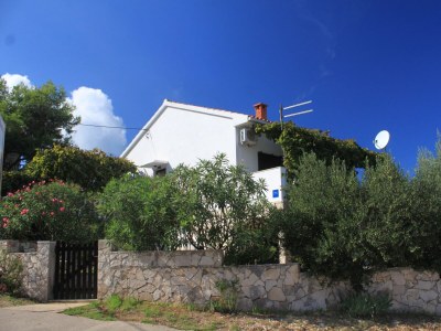 Apartment Two bedroom apartment with terrace and sea view Rukavac, Vis A-2411-a - Outdoor photo 4