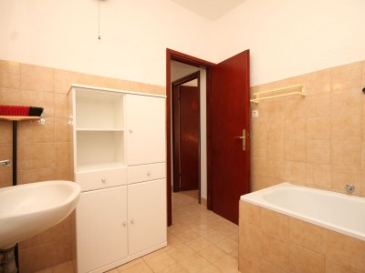 Apartment Two bedroom apartment with terrace and sea view Rukavac, Vis A-2411-a - Outdoor photo 23