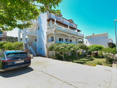 Apartment Apartments and rooms by the sea Tkon, Pašman - 336 - Outdoor photo 2