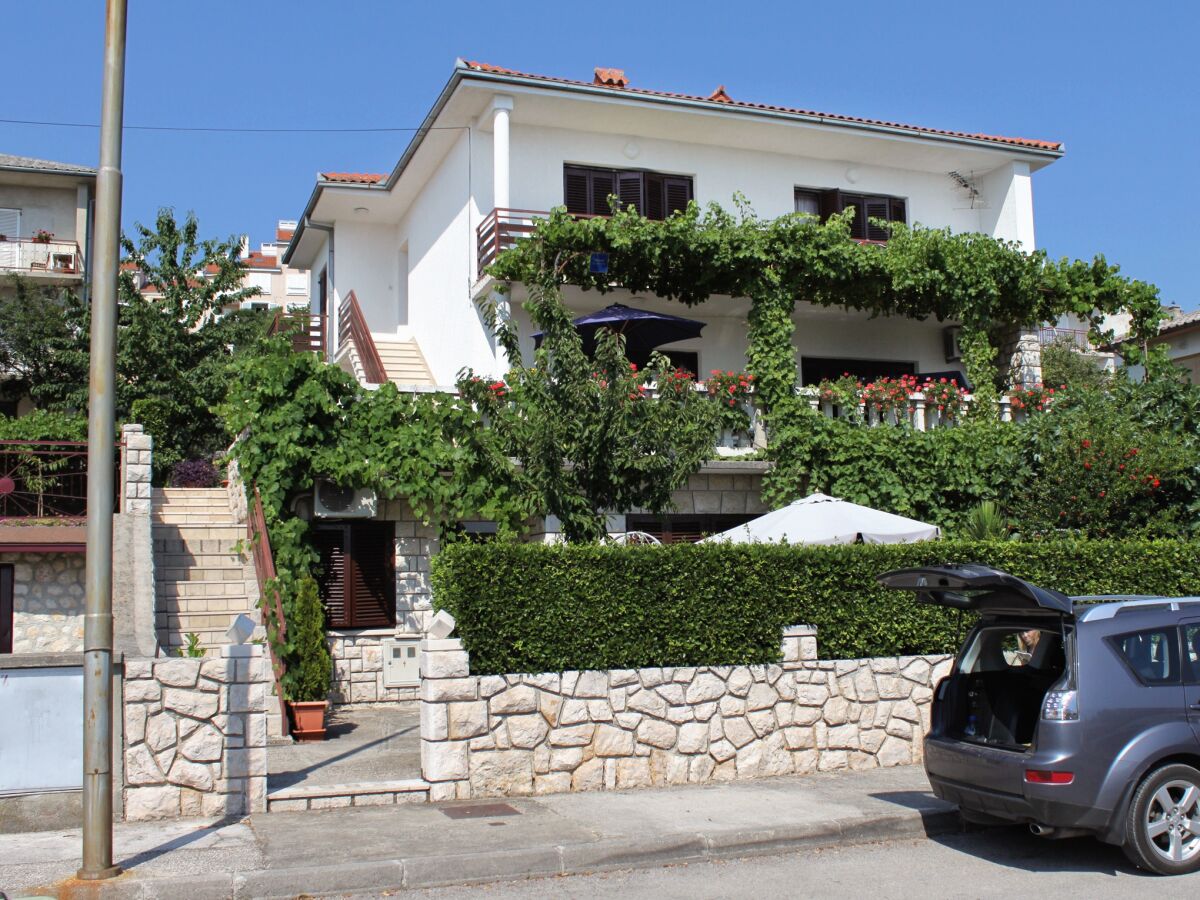 Apartment Apartments with parking space Novi Vinodolski - 2421 - Outdoor photo 3