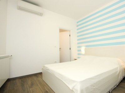 Apartment Three bedroom apartment with terrace Rovinj A-3393-a - Outdoor photo 9