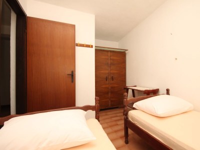 Apartment Three bedroom apartment near beach Lavdara, Dugi otok A-3454-a - Outdoor photo 16