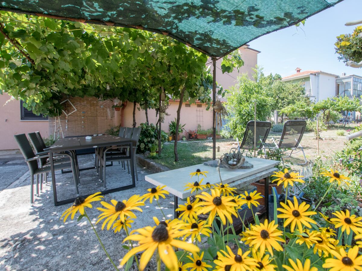 Apartment Two bedroom apartment with balcony and sea view Umag A-2529-c - Outdoor photo 2