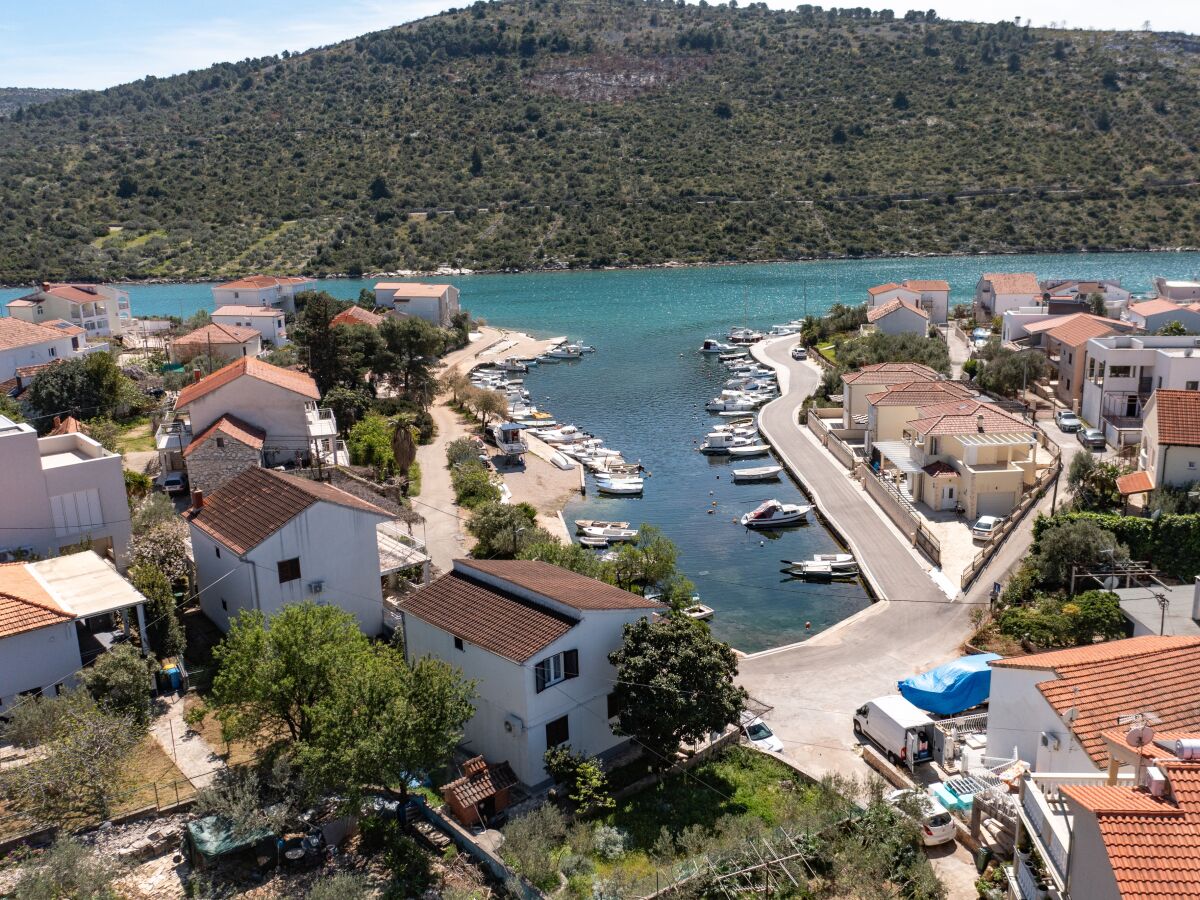 Apartment Three bedroom apartment with balcony and sea view Stupin Čeline, Rogoznica A-4264-a - Outdoor photo 2