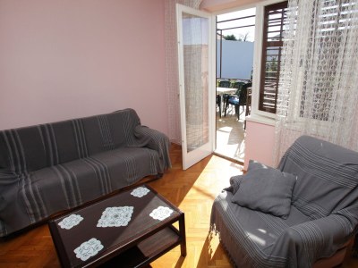 Apartment Two bedroom apartment with terrace and sea view Vinišće, Trogir A-4276-a - Outdoor photo 11