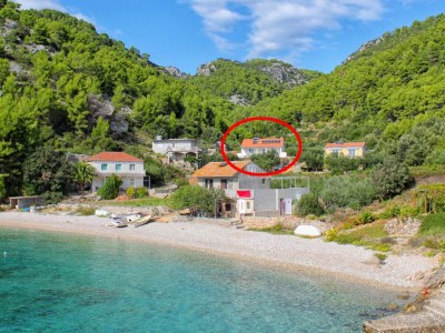 Apartment Three bedroom apartment with terrace and sea view Cove Skozanje, Hvar A-4024-b - Outdoor photo 2