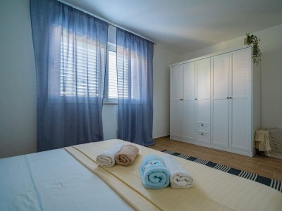 Apartment One bedroom apartment with terrace and sea view Medvinjak, Korčula A-4439-a - Outdoor photo 27