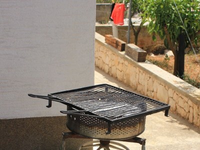 Apartment Two bedroom apartment near beach Cove Mala Lamjana, Ugljan A-347-b - Outdoor photo 11