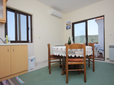Apartment Two bedroom apartment near beach Cove Mala Lamjana, Ugljan A-347-b - Outdoor photo 17
