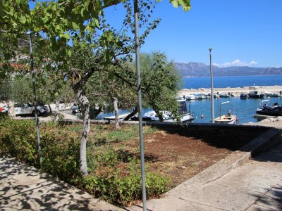 Apartment Comfortable and spacious apartment near beach Cove Velika Prapratna, Pelješac A-4515-c - Outdoor photo 34