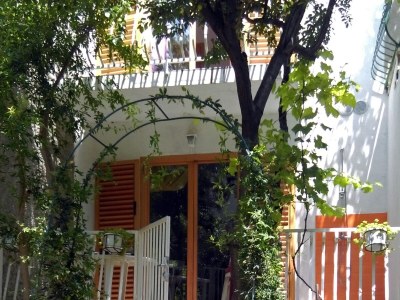 Apartment Two bedroom apartment with terrace Bol, Brač A-4658-a - Outdoor photo 2