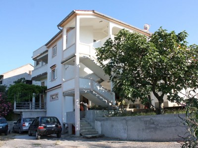 Apartment Two bedroom apartment with terrace and sea view Kampor, Rab A-5058-a - Outdoor photo 5