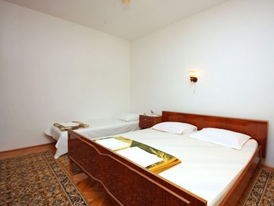 Apartment Two bedroom apartment with terrace and sea view Kampor, Rab A-5058-a - Outdoor photo 20