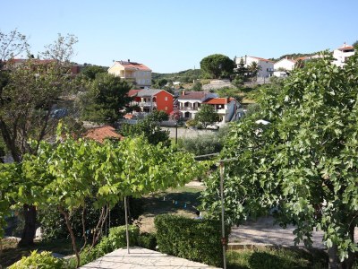 Apartment Two bedroom apartment with terrace and sea view Kampor, Rab A-5058-a - Outdoor photo 34