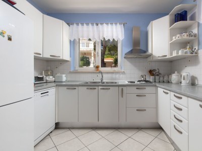 Apartment Three bedroom apartment with terrace and sea view Sumartin, Brač A-2940-d - Outdoor photo 10