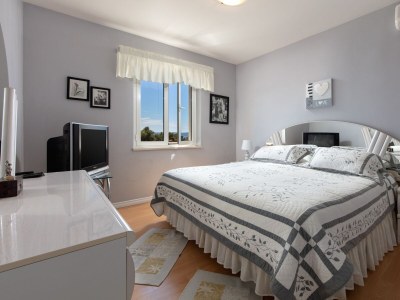 Apartment Three bedroom apartment with terrace and sea view Sumartin, Brač A-2940-d - Outdoor photo 14