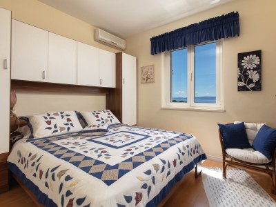 Apartment Three bedroom apartment with terrace and sea view Sumartin, Brač A-2940-d - Outdoor photo 22