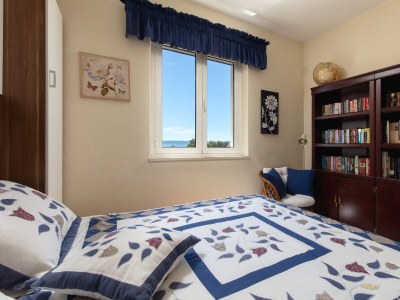 Apartment Three bedroom apartment with terrace and sea view Sumartin, Brač A-2940-d - Outdoor photo 23