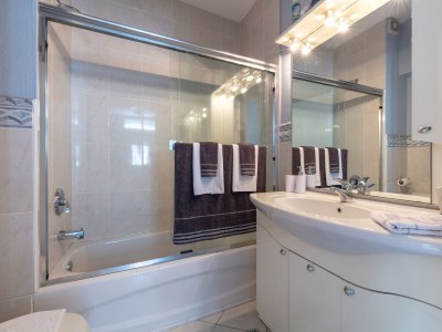 Apartment Three bedroom apartment with terrace and sea view Sumartin, Brač A-2940-d - Outdoor photo 26