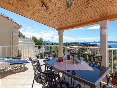 Apartment Three bedroom apartment with terrace and sea view Sumartin, Brač A-2940-d - Outdoor photo 32