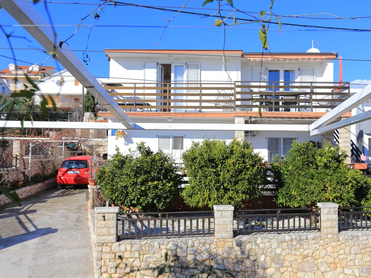Apartment Two bedroom apartment near beach Seget Vranjica, Trogir A-6094-a - Outdoor photo 3