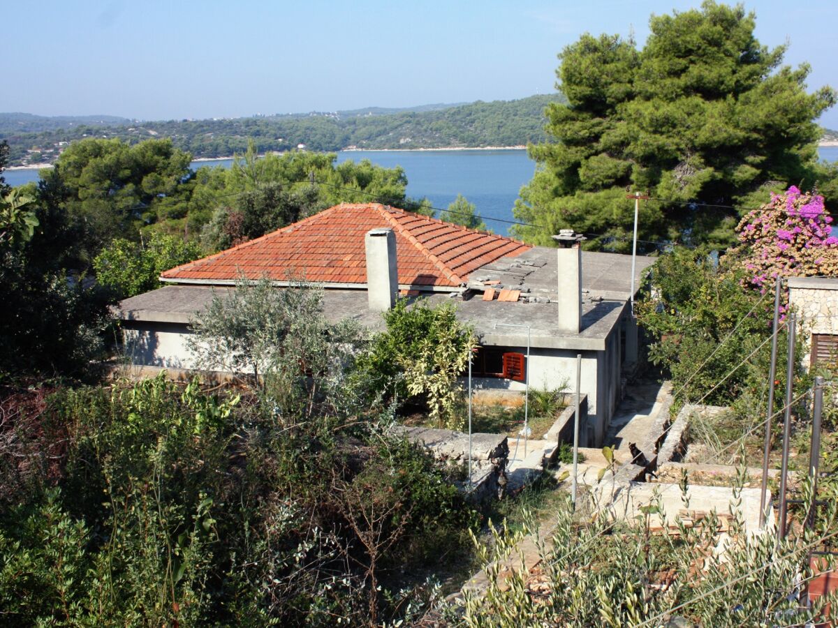 Apartment Three bedroom apartment near beach Nečujam, Šolta A-5186-a - Outdoor photo 4
