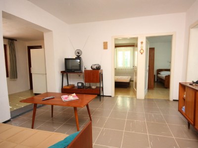 Apartment Three bedroom apartment near beach Nečujam, Šolta A-5186-a - Outdoor photo 14