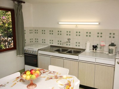 Apartment Three bedroom apartment near beach Nečujam, Šolta A-5186-a - Outdoor photo 17